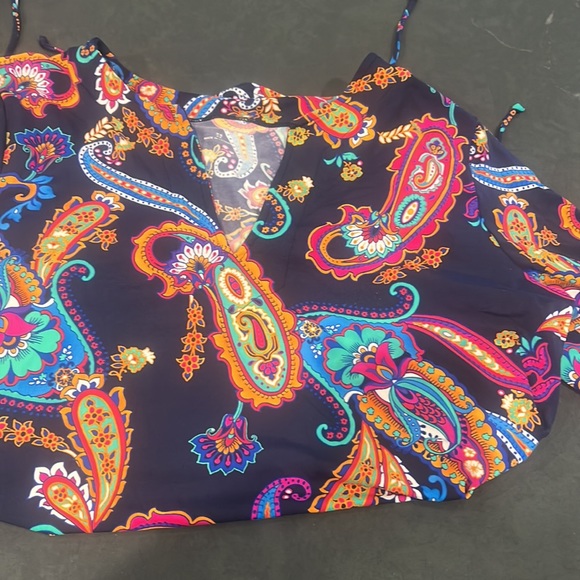 NWOT! Lands’ End Rash Guard - Picture 6 of 7